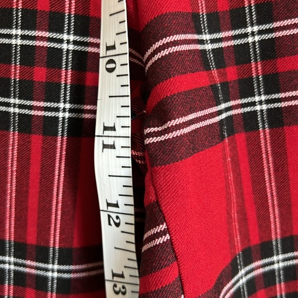 LIKE NEW Jules & Leopold size S/P red & black checked straight leg pants. - Picture 7 of 8